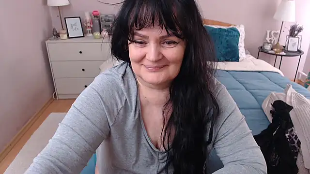 Snapshot of LeveMe2Nightt chatting on February 2026 12:40:01 PM LeveMe2Nightt online show from February 2026 12:40:01 PM