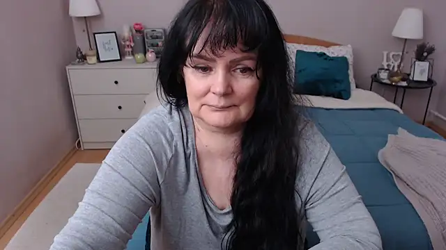 Snapshot of LeveMe2Nightt chatting on February 2026 01:02:01 PM LeveMe2Nightt online show from February 2026 01:02:01 PM