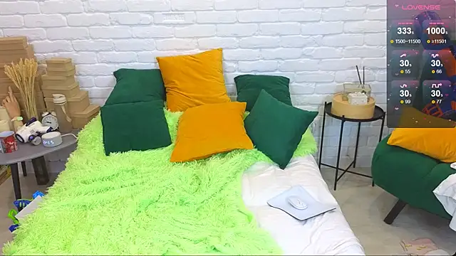 LandelRay online show from March 2025 06:47:02 PM