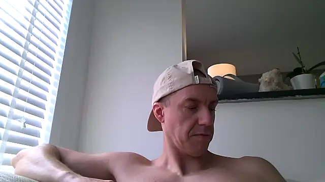 Snapshot of ploki2180 chatting on October 2025 01:13:01 PM ploki2180 online show from October 2025 01:13:01 PM