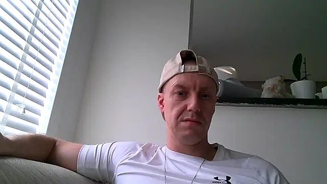 ploki2180 online show from October 2025 02:05:01 PM