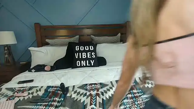 xxyourgirlblair online show from March 2026 05:24:01 PM