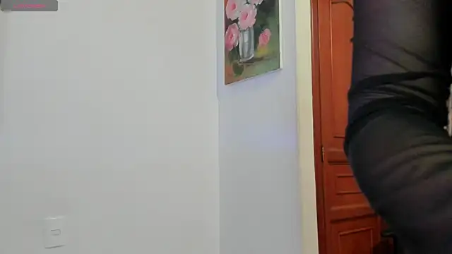 Andrea-Queen online show from April 2026 07:18:01 PM