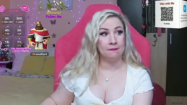 Snapshot of MissLexyGold chatting on December 2025 08:04:02 PM MissLexyGold online show from December 2025 08:04:02 PM