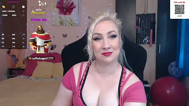 Snapshot of MissLexyGold chatting on September 2025 01:25:02 PM MissLexyGold online show from September 2025 01:25:02 PM