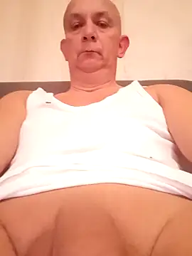bigcock marusz online show from February 2026 03:43:02 PM