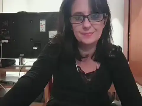 Snapshot of ClaudyGeryn chatting on December 2024 07:53:02 PM ClaudyGeryn online show from December 2024 07:53:02 PM