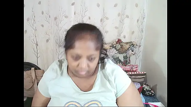 Snapshot of Indiantasha chatting on June 2026 03:43:01 PM Indiantasha online show from June 2026 03:43:01 PM