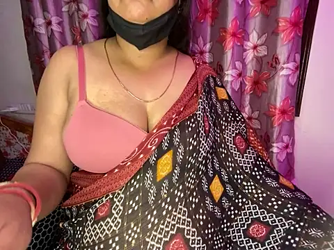 Snapshot of Love_4Sex chatting on February 2025 05:24:01 AM Love 4Sex online show from February 2025 05:24:01 AM