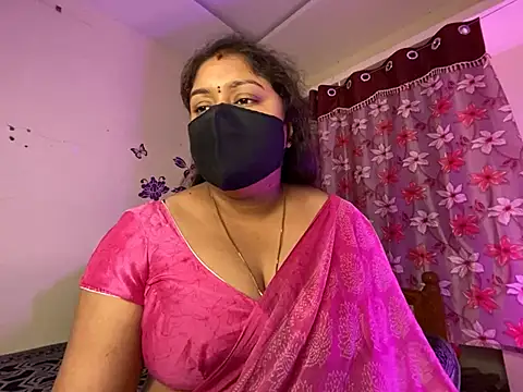 Snapshot of Love_4Sex chatting on May 2026 02:00:02 AM Love 4Sex online show from May 2026 02:00:02 AM