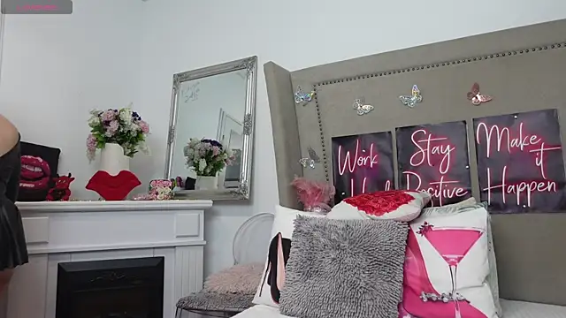 LexyRene online show from March 2026 12:04:02 PM