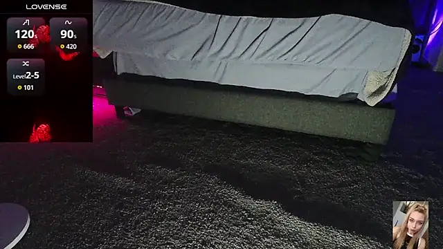 Blondiewithanass online show from March 2026 02:10:02 PM