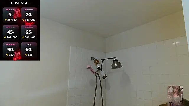 Blondiewithanass online show from July 2026 03:36:02 PM