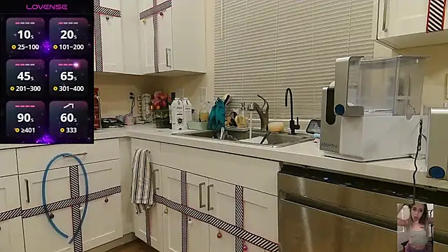 Blondiewithanass online show from December 2025 06:40:01 AM