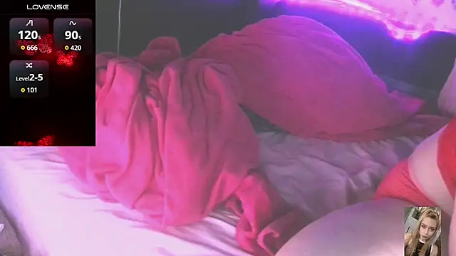 Blondiewithanass online show from March 2026 06:11:01 PM