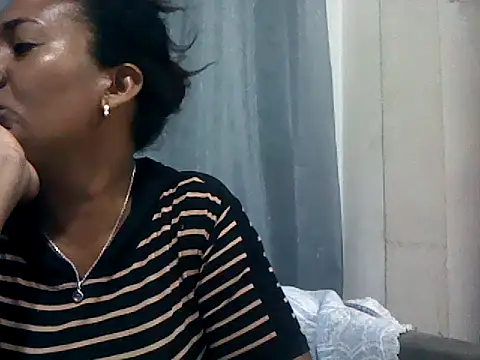 sexyladii online show from February 2026 04:59:01 PM