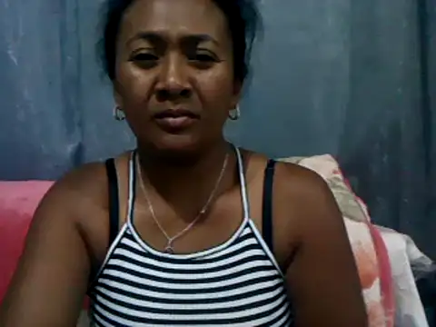 Snapshot of sexyladii chatting on October 2025 04:43:02 PM sexyladii online show from October 2025 04:43:02 PM