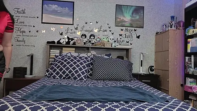 Rayna online show from March 2026 08:34:02 PM