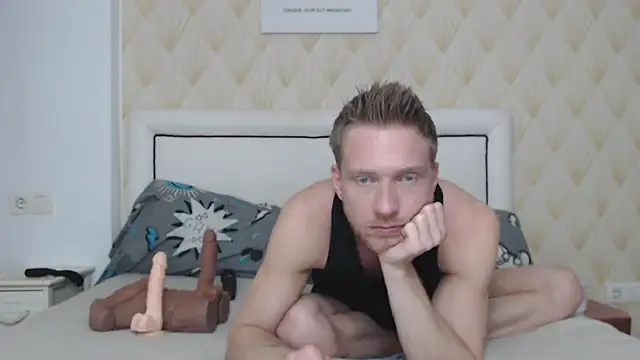 JessicaSteve online show from February 2026 06:10:02 PM