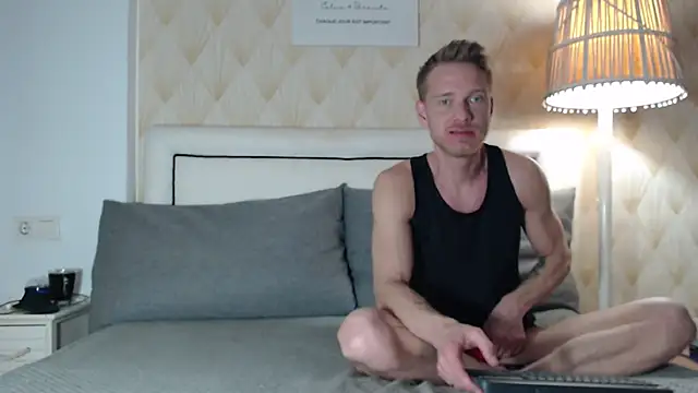 JessicaSteve online show from February 2026 07:33:01 PM