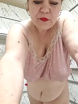 Snapshot of cindybbwsquirt chatting on October 2025 05:42:02 AM cindybbwsquirt online show from October 2025 05:42:02 AM