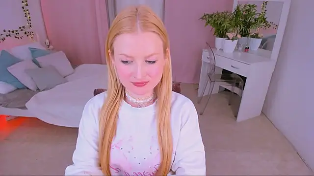 Snapshot of Laly_Peach chatting on March 2025 04:50:02 PM Laly Peach online show from March 2025 04:50:02 PM