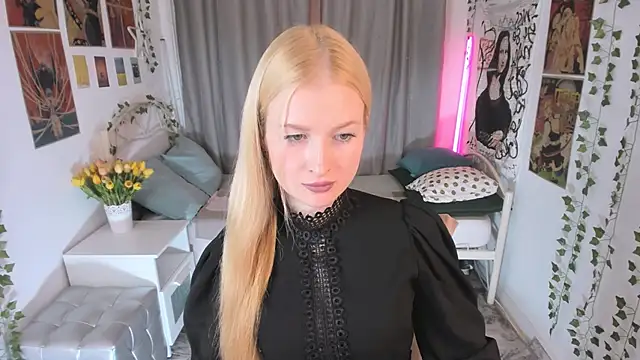 Snapshot of Laly_Peach chatting on November 2025 04:02:02 PM Laly Peach online show from November 2025 04:02:02 PM