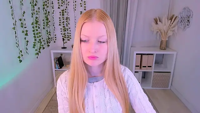 Snapshot of Laly_Peach chatting on February 2025 04:21:01 PM Laly Peach online show from February 2025 04:21:01 PM