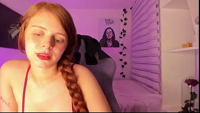 Snapshot of Niky_Love chatting on March 2026 07:30:02 AM Niky Love online show from March 2026 07:30:02 AM