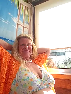 Snapshot of THESensualhorny chatting on February 2026 02:17:01 PM THESensualhorny online show from February 2026 02:17:01 PM