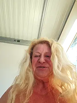 Snapshot of THESensualhorny chatting on September 2025 02:15:01 PM THESensualhorny online show from September 2025 02:15:01 PM