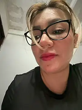 Snapshot of DIANITA_1988 chatting on July 2026 06:04:02 PM DIANITA 1988 online show from July 2026 06:04:02 PM