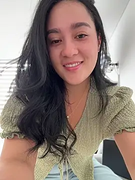 Nina lovi online show from June 2026 05:46:02 PM
