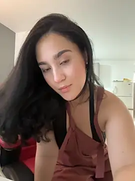 Nina lovi online show from October 2025 09:44:01 PM