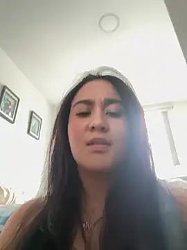 Snapshot of Nina_lovi chatting on May 2026 09:07:01 PM Nina lovi online show from May 2026 09:07:01 PM