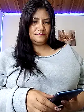 Snapshot of salomexlove_20 chatting on April 2026 01:24:02 PM salomexlove 20 online show from April 2026 01:24:02 PM