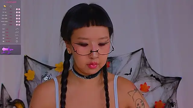 Snapshot of a11yson chatting on October 2025 03:00:01 PM a11yson online show from October 2025 03:00:01 PM