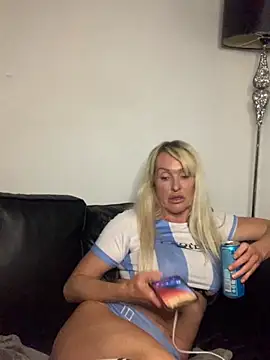 modeljadeelee online show from May 2026 10:59:01 PM