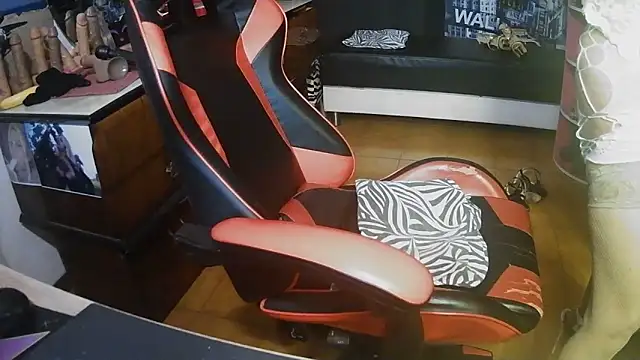 cinquantaxxx online show from November 2025 06:29:01 AM