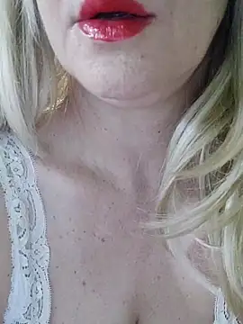 Vivian115 online show from April 2026 05:47:01 PM