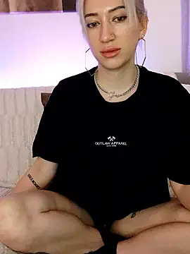 Fuck-Gina online show from January 2026 01:01:02 AM