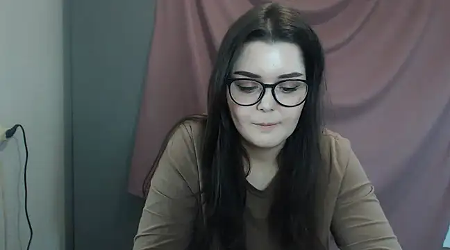 ohhhMie online show from February 2025 05:01:02 PM