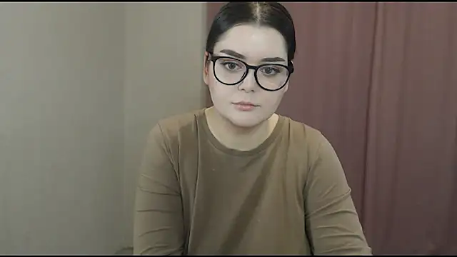 ohhhMie online show from March 2025 05:38:01 PM