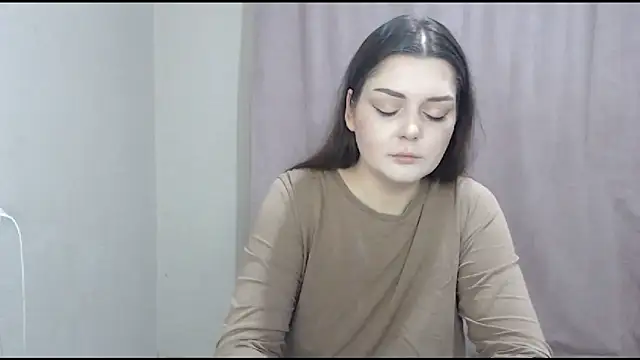 ohhhMie online show from November 2025 05:17:01 PM