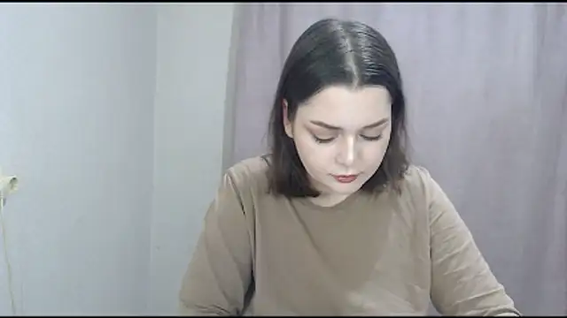 ohhhMie online show from December 2025 12:44:02 PM