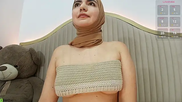 dalilasaadi  online show from April 2026 01:29:01 AM