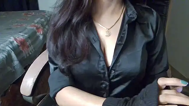 Snapshot of Adventurous_Angel chatting on December 2024 07:24:01 PM Adventurous Angel online show from December 2024 07:24:01 PM