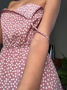 nicole 98 online show from March 2026 03:34:01 PM