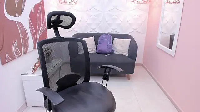 Sharon tits online show from June 2026 02:29:01 PM