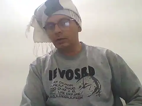 Kumarjay330 online show from December 2025 04:30:01 PM